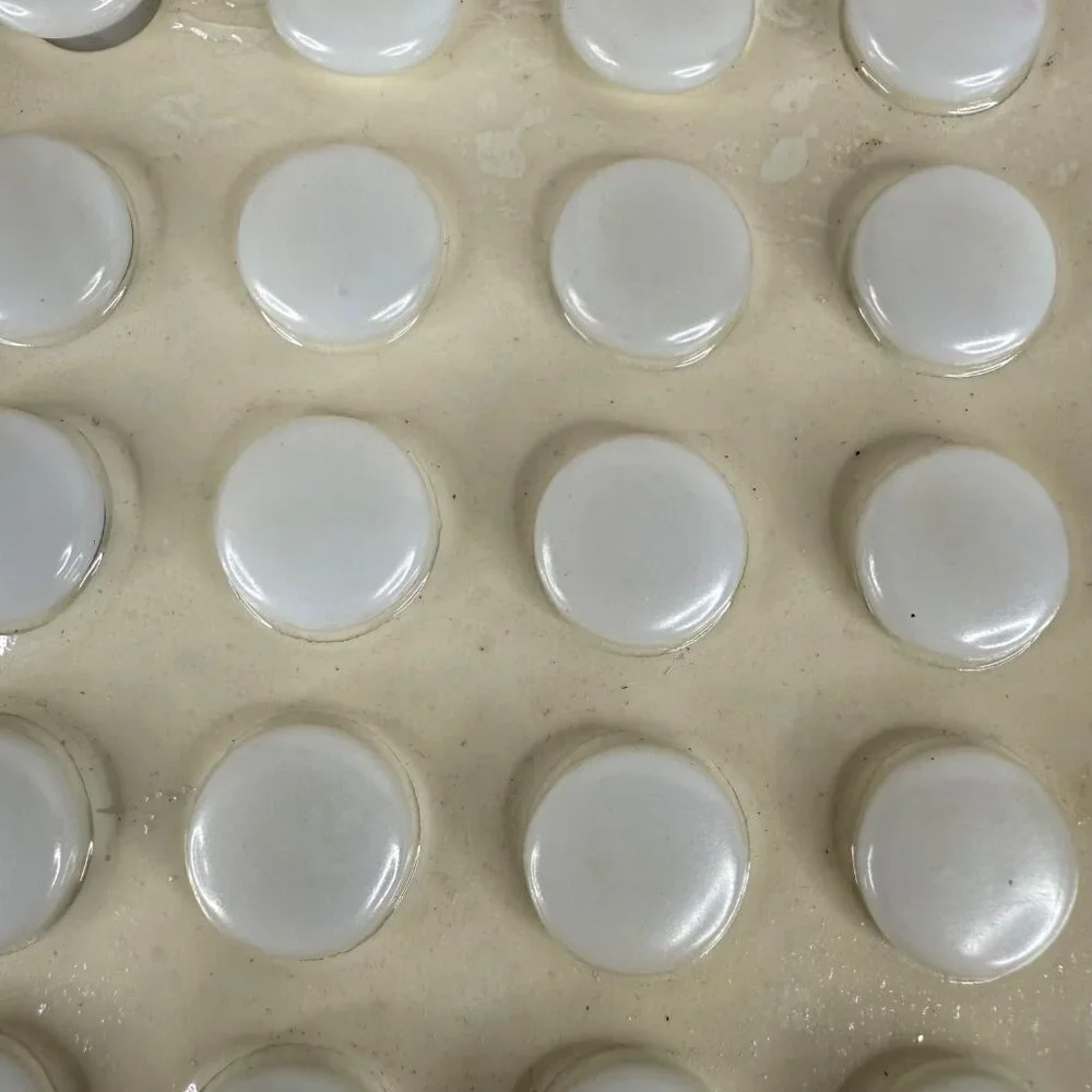 Vintage‎ 48 Jablonex White Glass Buttons On Original Card Made In Czechoslovakia